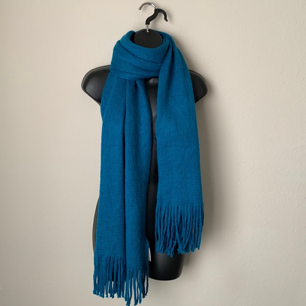 Old Navy Blue Scarf